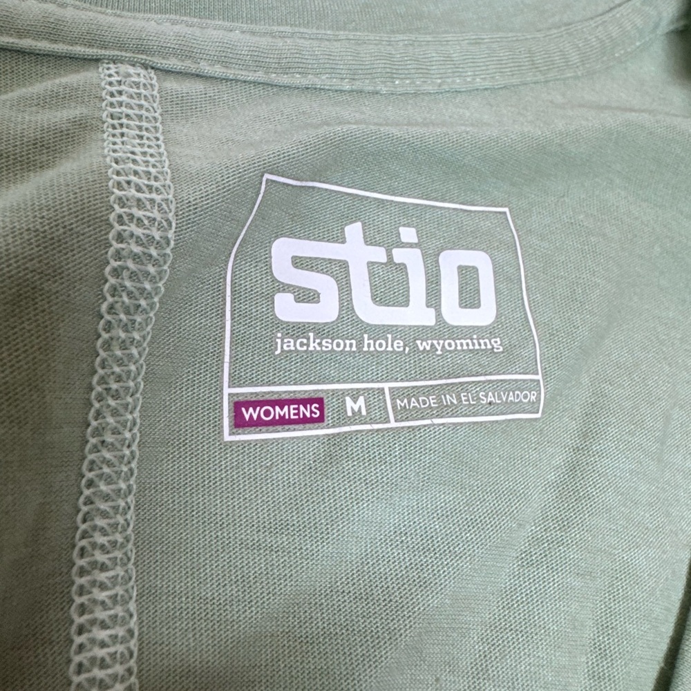 Set of TWO Stio Divide Scoop Neck Long Sleeve Tee, Yellow and Leaf Green, Medium - Picture 6 of 14